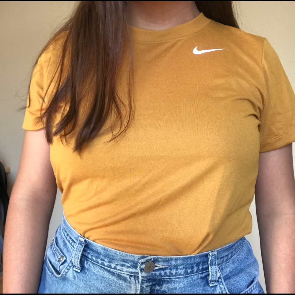 nike t shirt